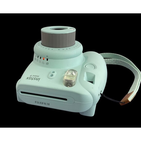 Fujifilm Instax Mini 9 Instant Film Camera Light Blue - Picture 9 of 14